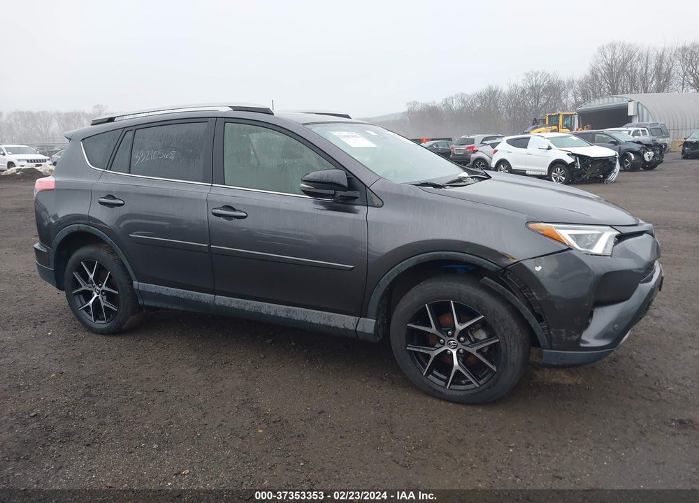 2018 TOYOTA RAV4 SE VIN: JTMJFREV2JJ181979