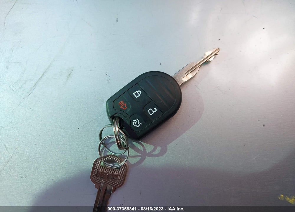 2014 FORD MUSTANG V6 VIN: 1ZVBP8AM7E5270807