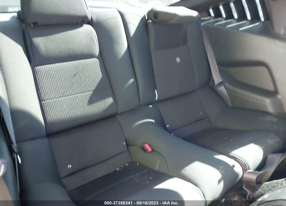2014 FORD MUSTANG V6 VIN: 1ZVBP8AM7E5270807