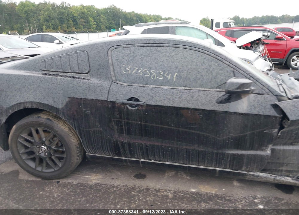 2014 FORD MUSTANG V6 VIN: 1ZVBP8AM7E5270807