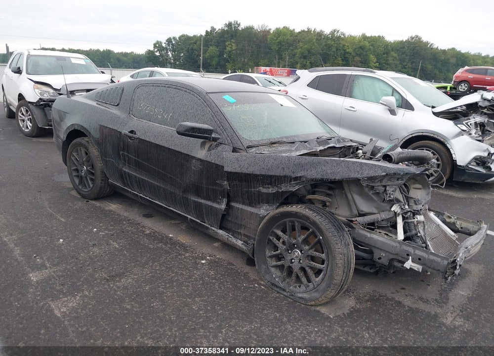 2014 FORD MUSTANG V6 VIN: 1ZVBP8AM7E5270807