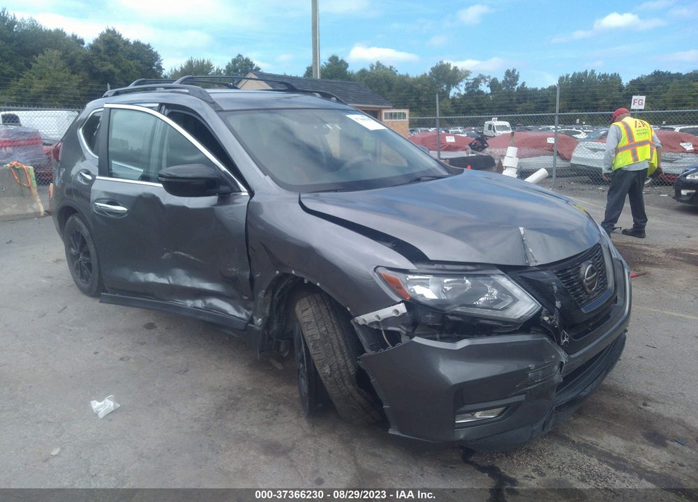 2018 NISSAN ROGUE VIN: 5N1AT2MV7JC727323