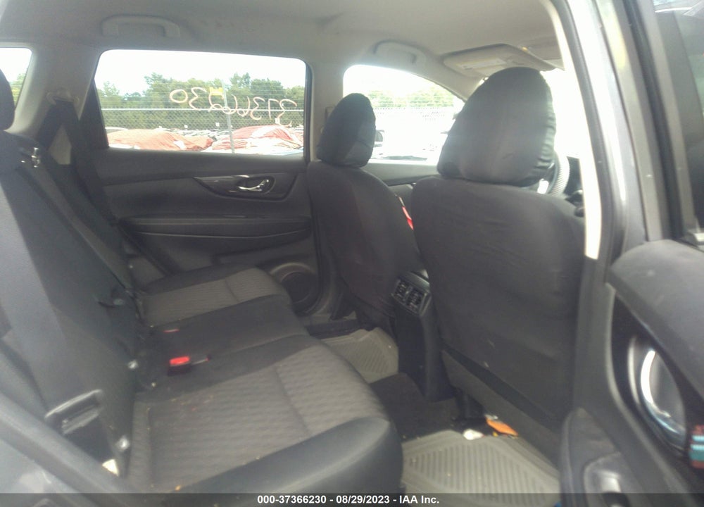 2018 NISSAN ROGUE VIN: 5N1AT2MV7JC727323