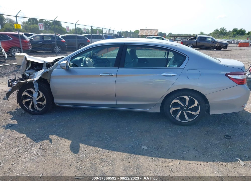 2017 HONDA ACCORD VIN: 1HGCR2F84HA295896