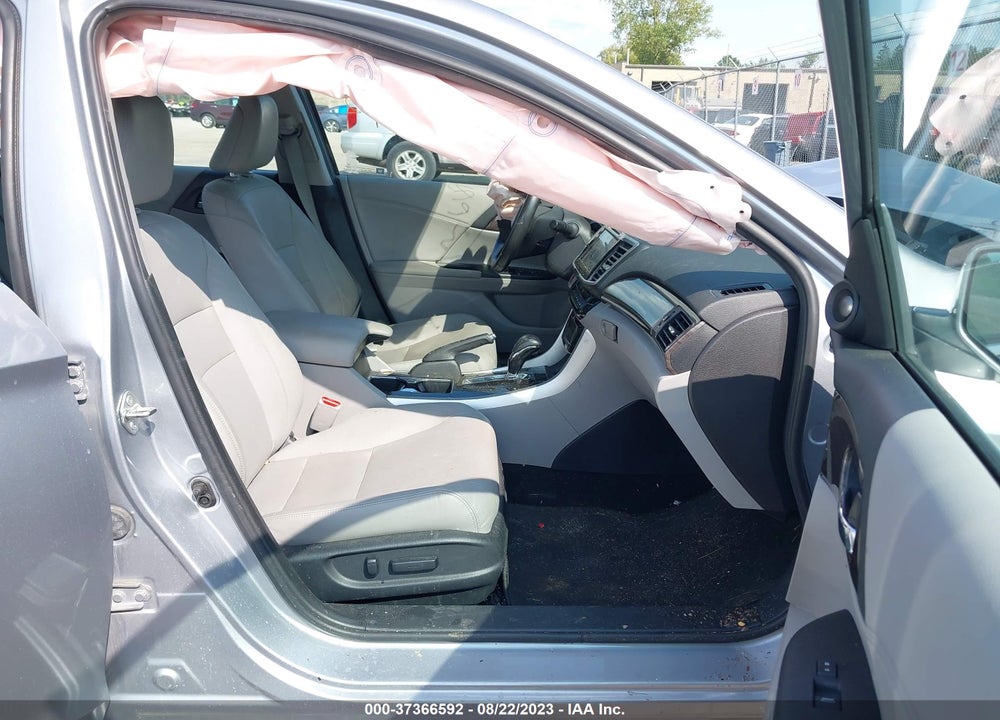 2017 HONDA ACCORD VIN: 1HGCR2F84HA295896