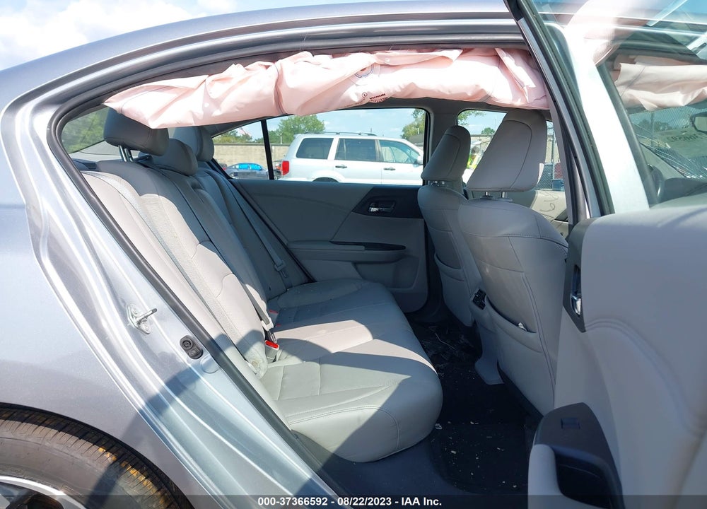 2017 HONDA ACCORD VIN: 1HGCR2F84HA295896