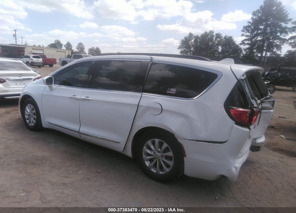 2017 CHRYSLER PACIFICA TOURING L VIN: 2C4RC1BG6HR810605