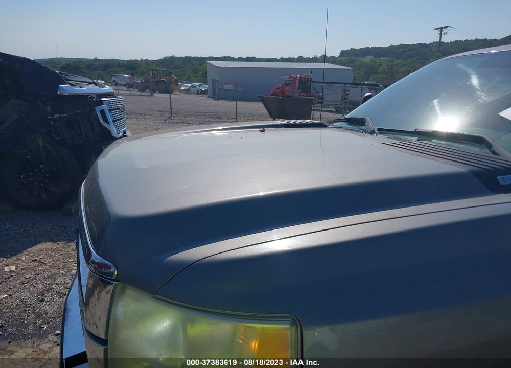 2008 CHEVROLET SILVERADO 2500HD LT2 VIN: 1GCHK29688E127402
