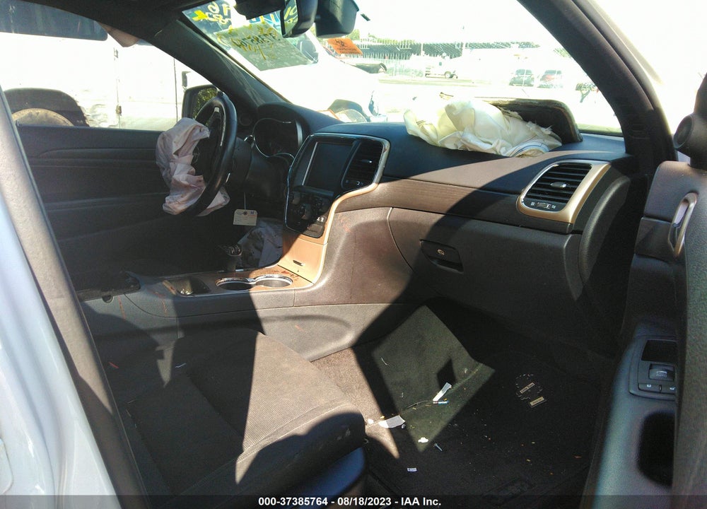 2015 JEEP GRAND CHEROKEE LAREDO VIN: 1C4RJFAG2FC919816