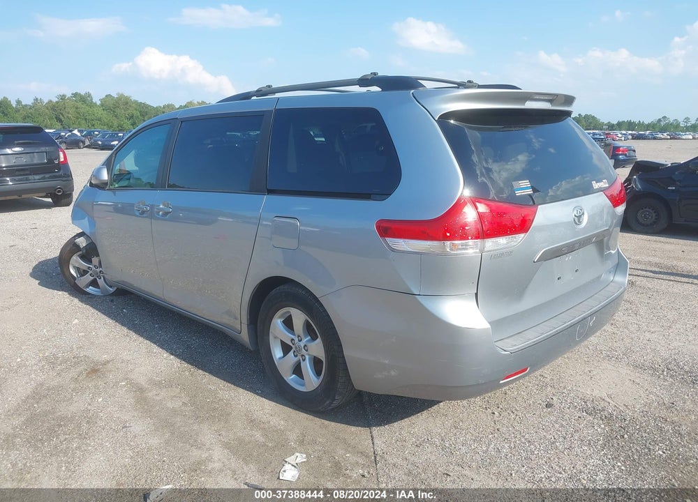 2014 TOYOTA SIENNA LE V6 8 PASSENGER VIN: 5TDKK3DC0ES435825