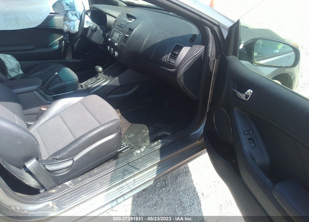 2016 KIA FORTE KOUP SX VIN: KNAFZ6A31G5642605