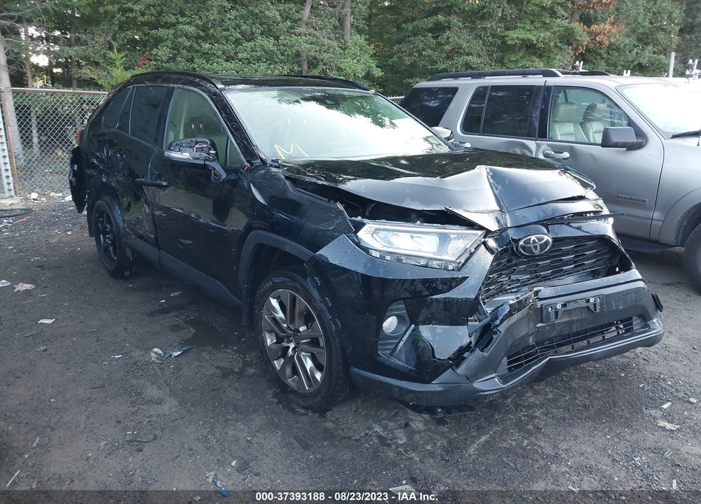 2020 TOYOTA RAV4 XLE PREMIUM VIN: JTMA1RFV3LD058545