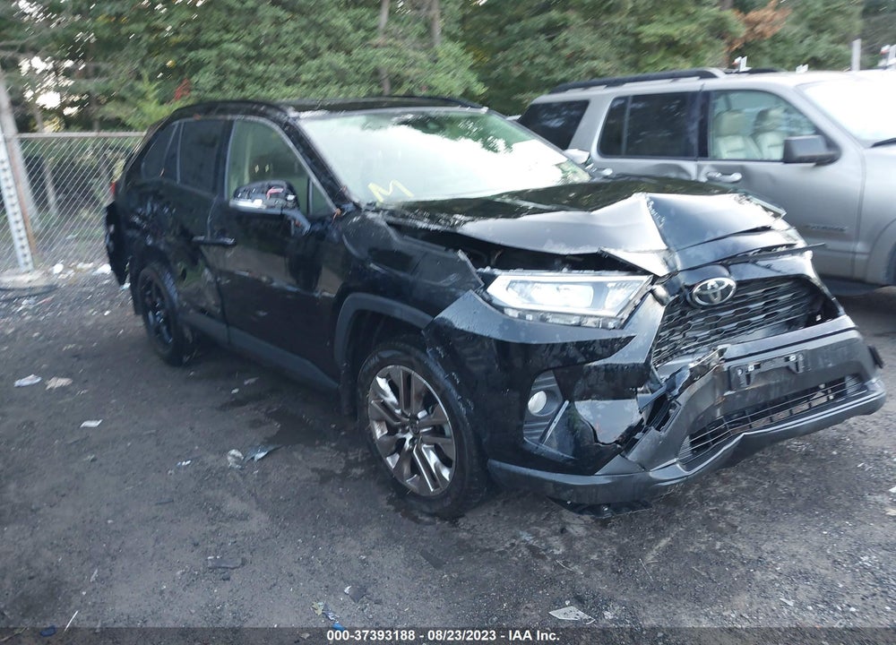 2020 TOYOTA RAV4 XLE PREMIUM VIN: JTMA1RFV3LD058545