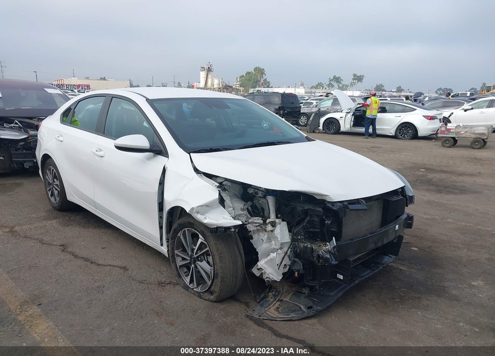 2023 KIA FORTE LXS VIN: 3KPF24AD7PE560726
