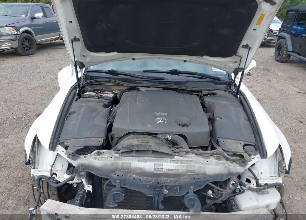 2011 LEXUS IS 250C VIN: JTHFF2C29B2517496