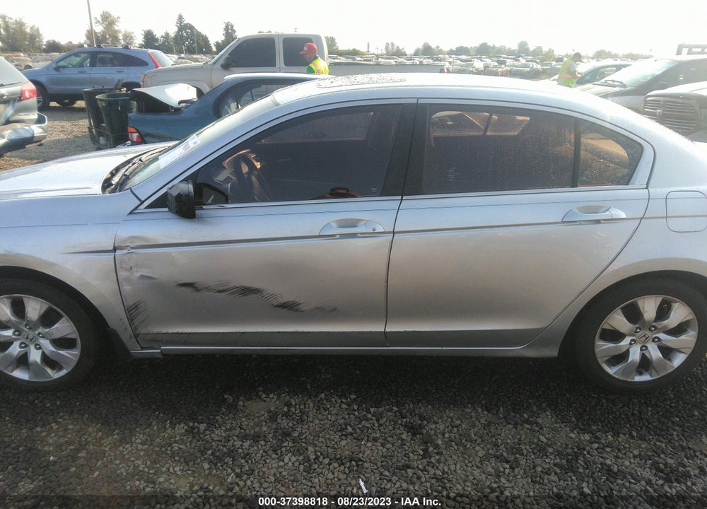 2010 HONDA ACCORD 2.4 EX VIN: 1HGCP2F71AA088997