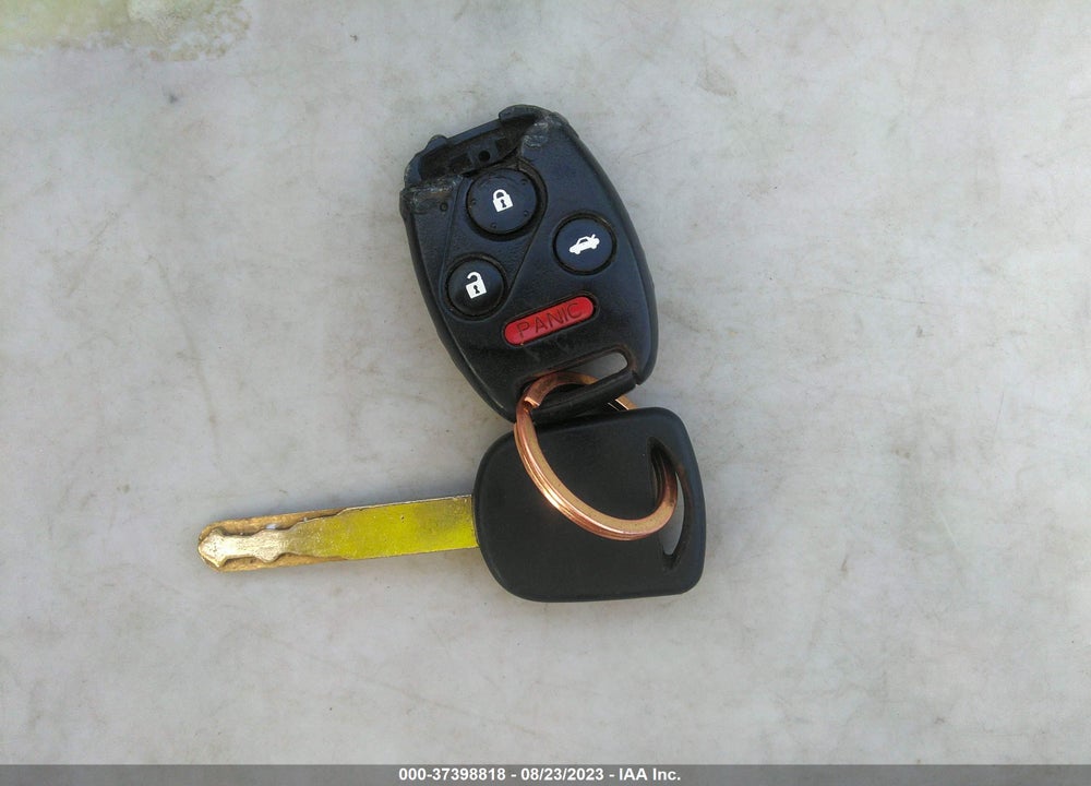 2010 HONDA ACCORD 2.4 EX VIN: 1HGCP2F71AA088997
