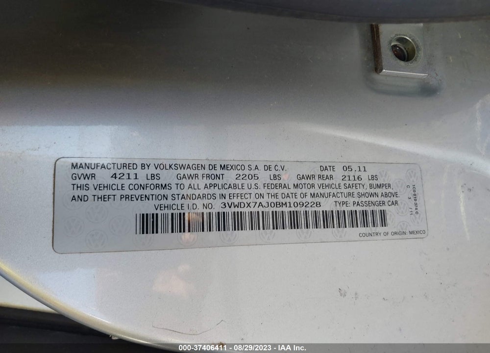 2011 VOLKSWAGEN JETTA 2.5L SE VIN: 3VWDX7AJ0BM109228