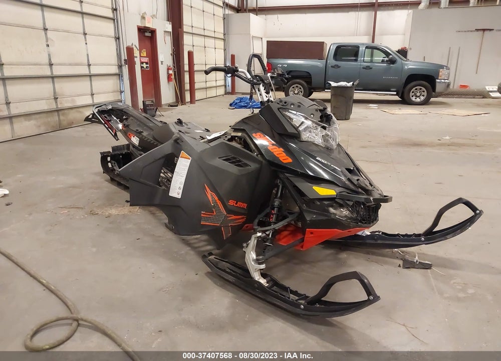 2015 SKI DOO SUMMIT 800 X VIN: 2BPSTEFC5FV000726