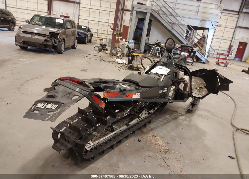 2015 SKI DOO SUMMIT 800 X VIN: 2BPSTEFC5FV000726