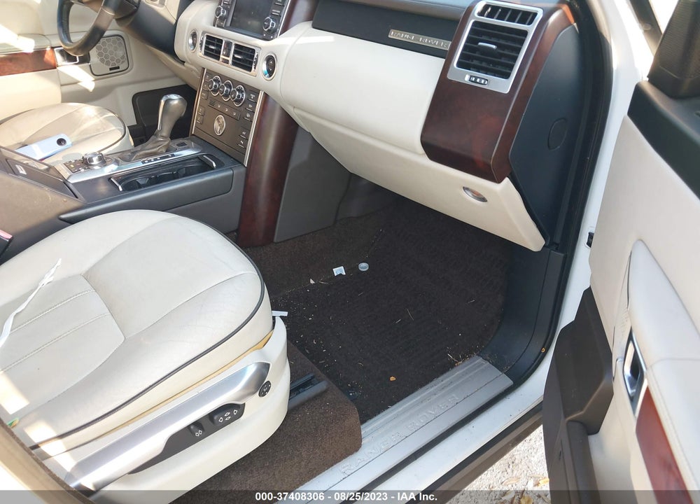 2012 LAND ROVER RANGE ROVER VIN: SALME1D44CA393546