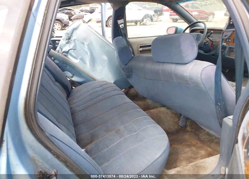 1993 CHEVROLET CAPRICE CLASSIC VIN: 1G1BL53E4PR126607