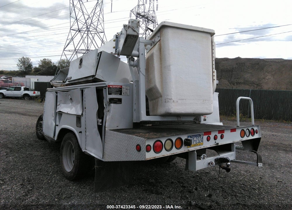 2008 FORD F-450 CHASSIS XLT/XL VIN: 1FDXF46Y08EA55267