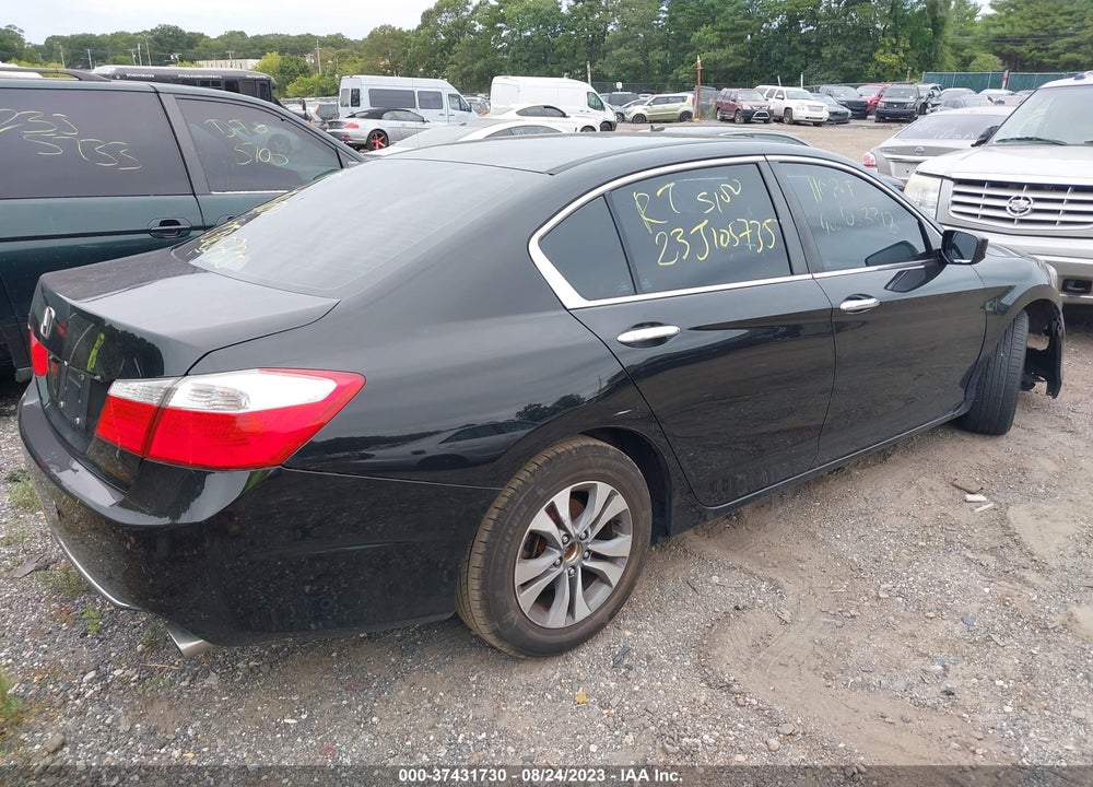 2015 HONDA ACCORD LX VIN: 1HGCR2F38FA239588
