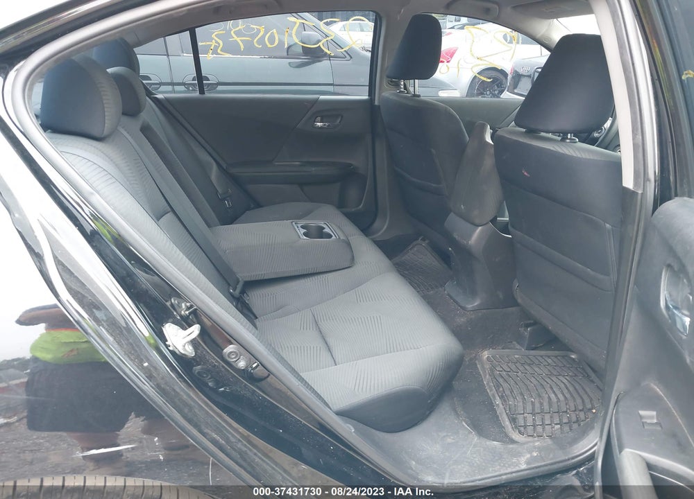2015 HONDA ACCORD LX VIN: 1HGCR2F38FA239588