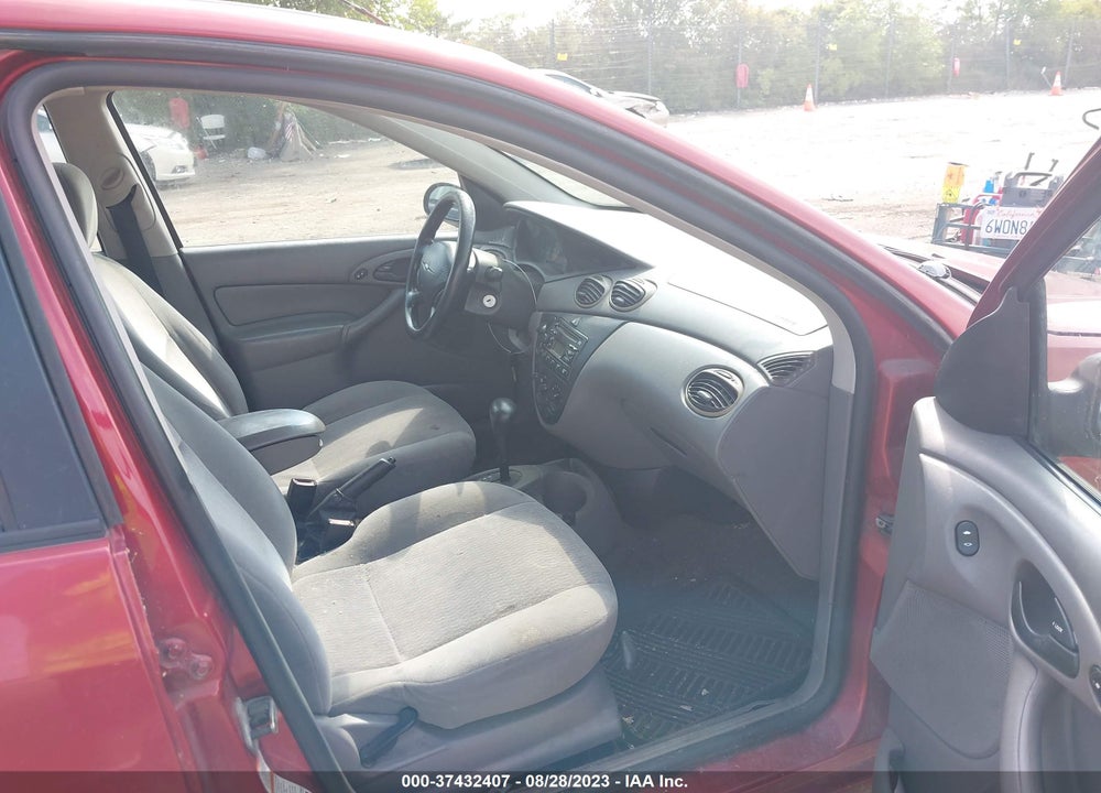 2001 FORD FOCUS SE STREET EDITION/SE VIN: 1FAHP36321W259157