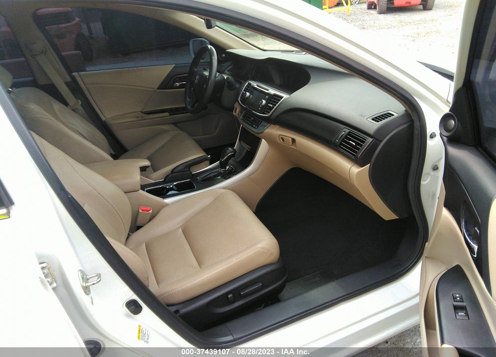 2014 HONDA ACCORD SEDAN VIN: 1HGCR3F84EA010146