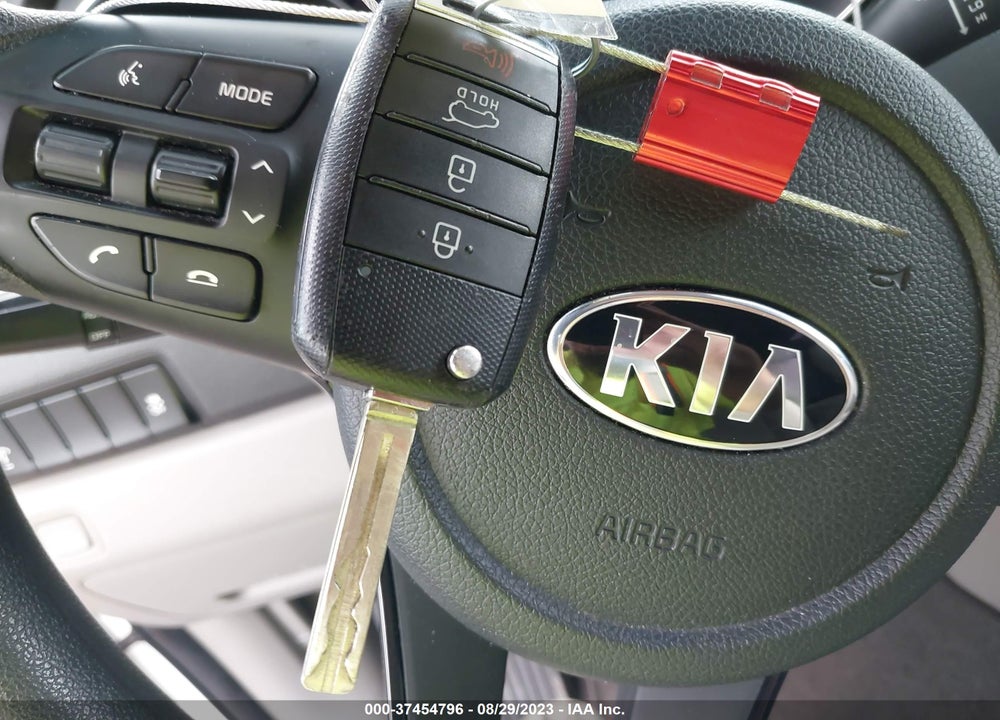 2020 KIA SEDONA L VIN: KNDMA5C11L6645175