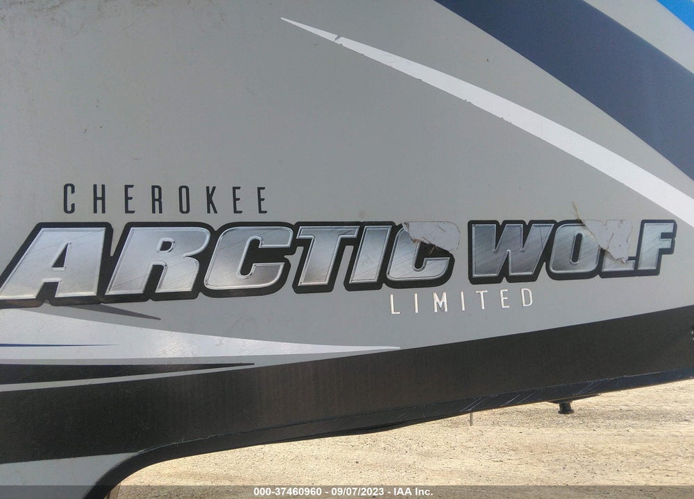2018 FOREST RIVER ARCTIC WOLF VIN: 5ZT3CKRB1J2701316