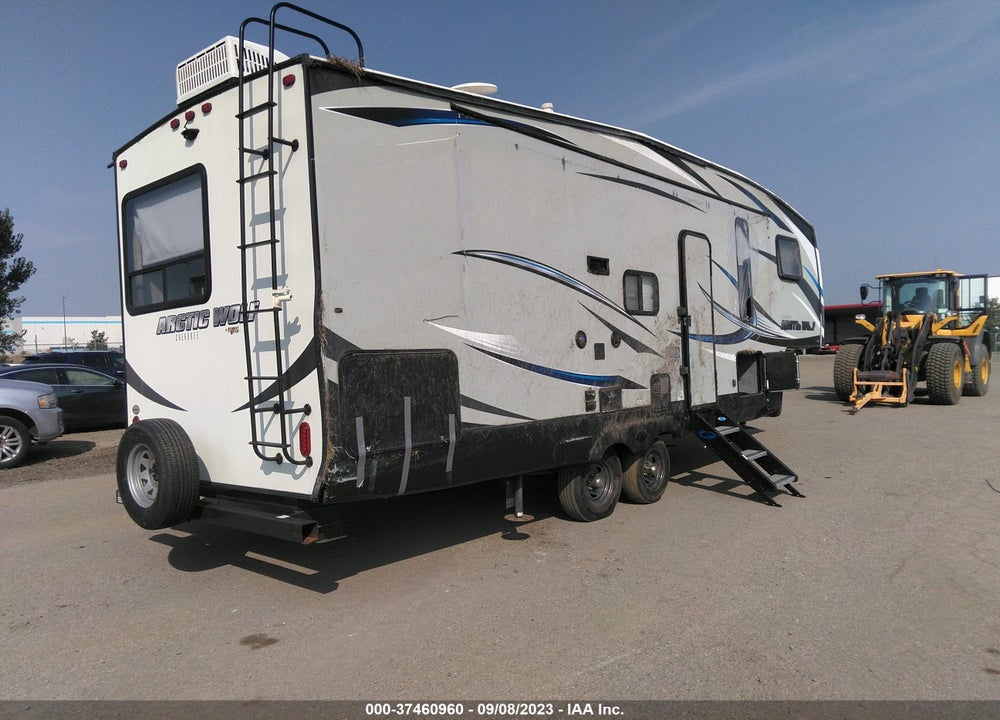 2018 FOREST RIVER ARCTIC WOLF VIN: 5ZT3CKRB1J2701316
