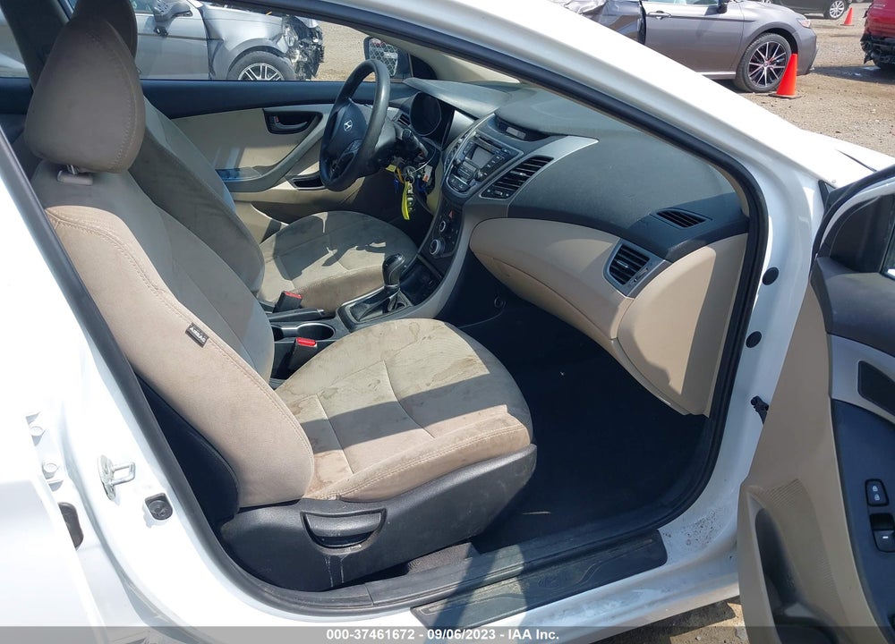 2016 HYUNDAI ELANTRA SE VIN: 5NPDH4AE3GH760450
