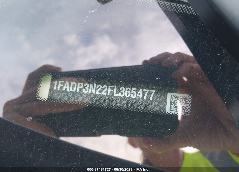 2015 FORD FOCUS VIN: 1FADP3N22FL365477