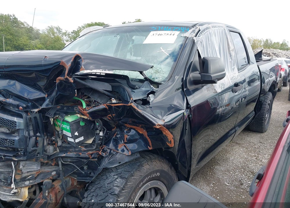 2012 TOYOTA TUNDRA GRADE 5.7L V8 VIN: 5TFUW5F1XCX219217