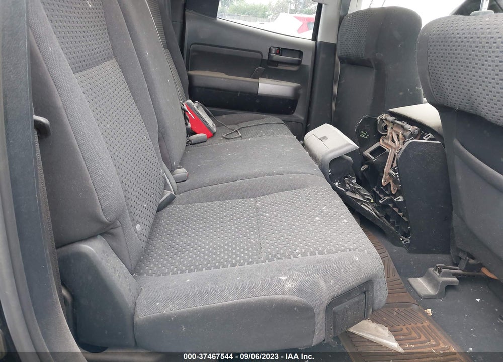2012 TOYOTA TUNDRA GRADE 5.7L V8 VIN: 5TFUW5F1XCX219217