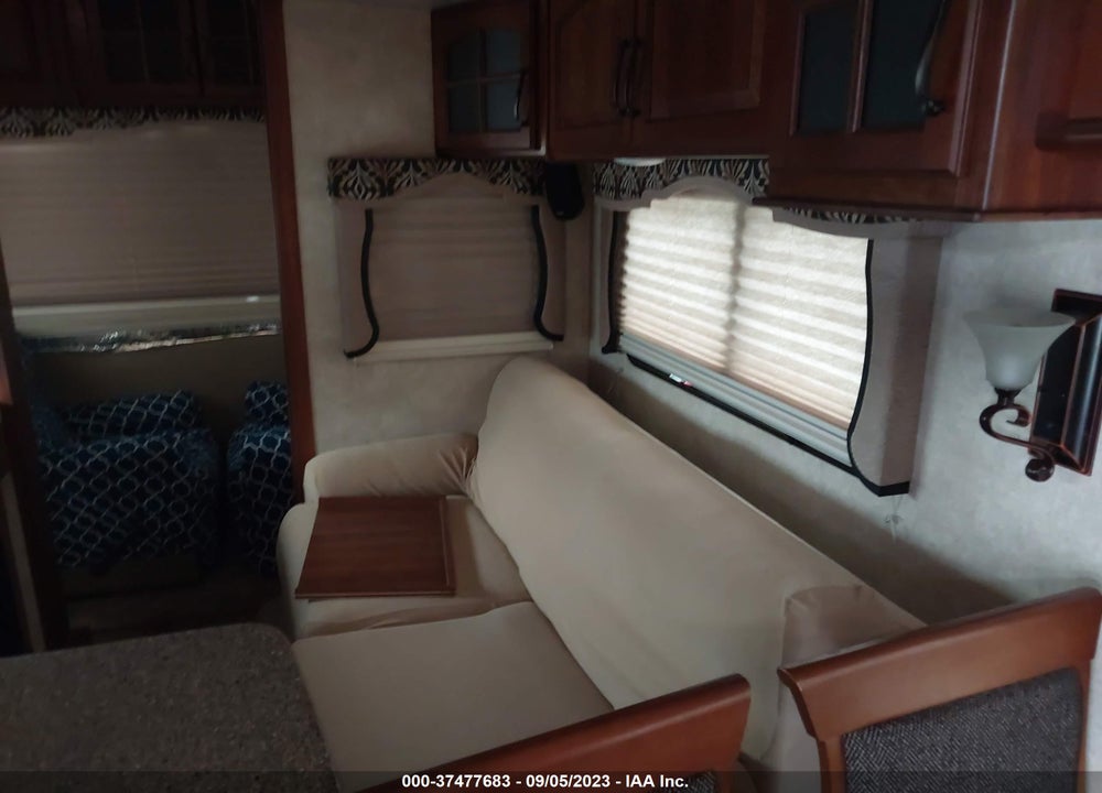 2014 WESTERN RV OTHER VIN: 004YDF31525E47015