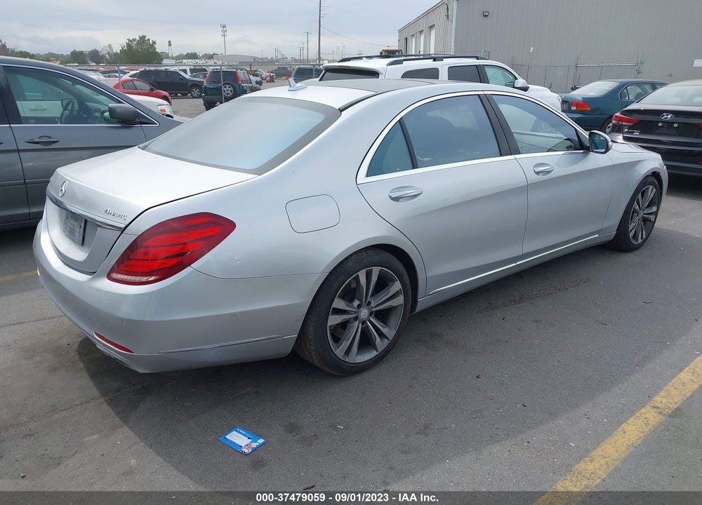 2015 MERCEDES-BENZ S 550 4MATIC VIN: WDDUG8FB0FA125447