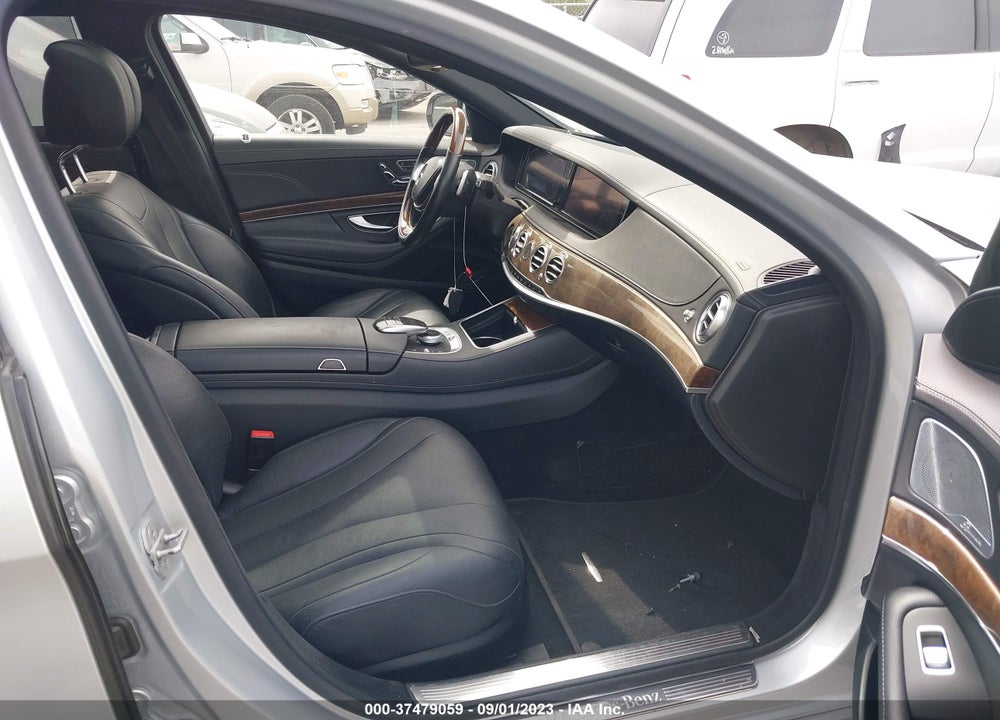 2015 MERCEDES-BENZ S 550 4MATIC VIN: WDDUG8FB0FA125447