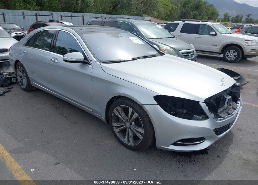 2015 MERCEDES-BENZ S 550 4MATIC VIN: WDDUG8FB0FA125447