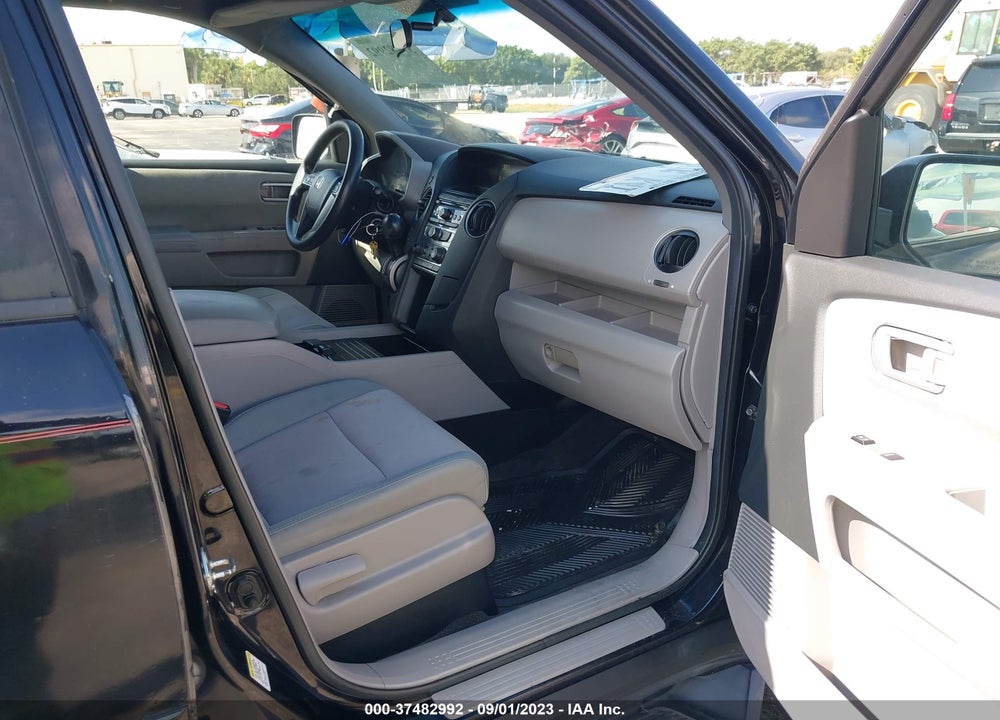 2012 HONDA PILOT EX VIN: 5FNYF4H43CB058173