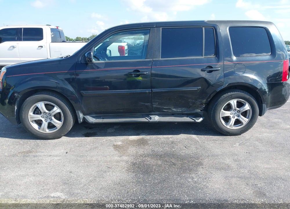2012 HONDA PILOT EX VIN: 5FNYF4H43CB058173