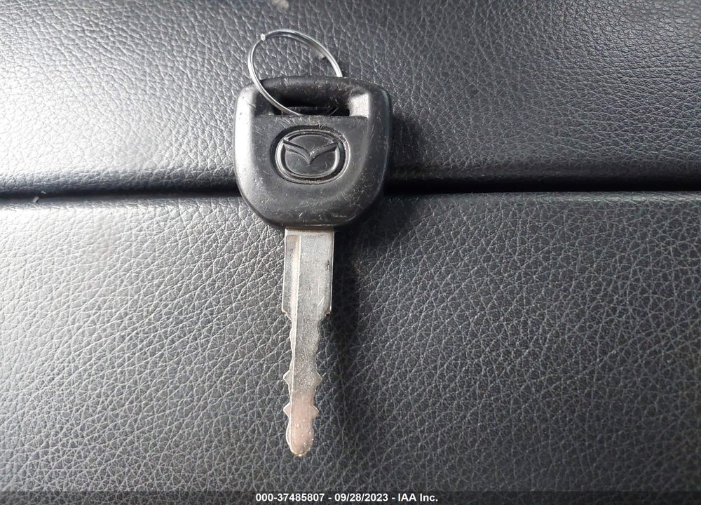 2013 MAZDA 2 SPORT VIN: JM1DE1KZ4D0157024