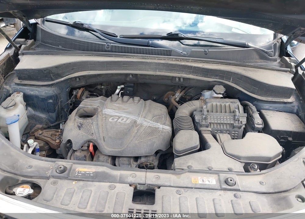 2014 KIA SORENTO LX VIN: 5XYKTCA62EG535577