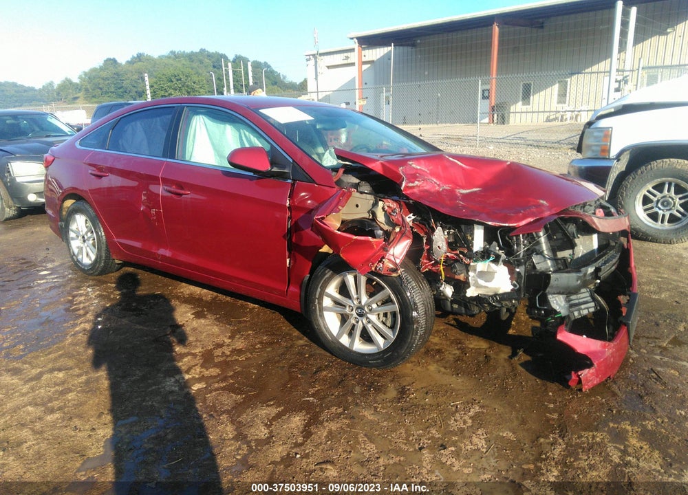 2015 HYUNDAI SONATA SE VIN: 5NPE24AF4FH188964