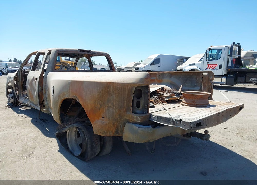 2022 RAM 3500 TRADESMAN  4X4 8' BOX VIN: 3C63RRGL9NG100387