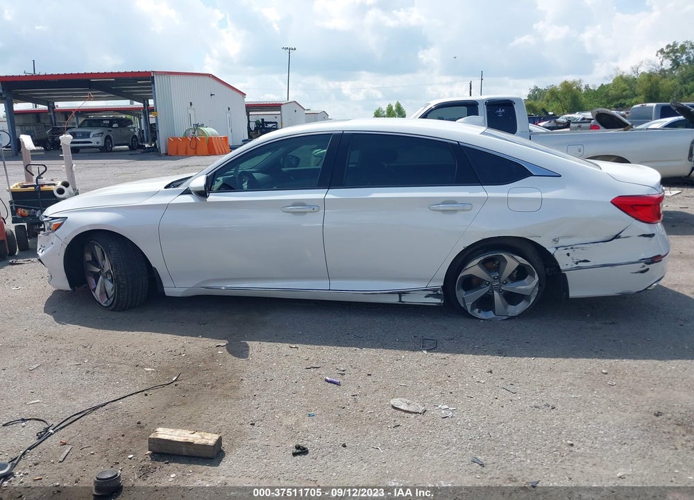 2018 HONDA ACCORD TOURING VIN: 1HGCV1F99JA108558