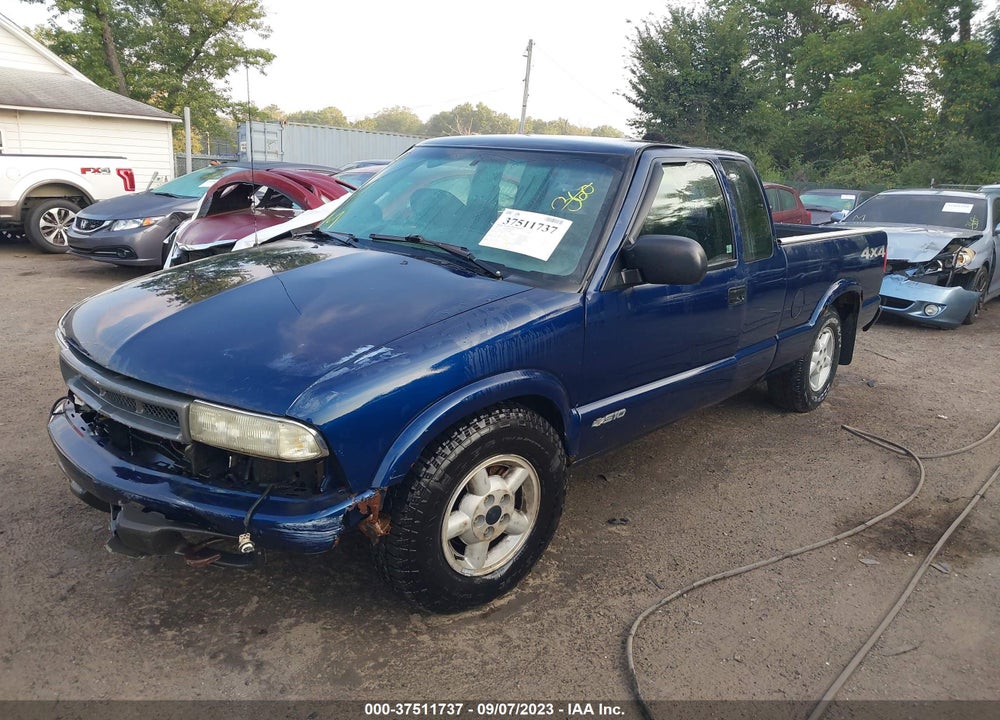 2003 CHEVROLET S-10 VIN: 1GCDT19X838210866